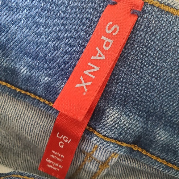 Spanx Flare Jeans Medium Wash High Rise Pull On Compression Denim Size Large - Picture 10 of 13